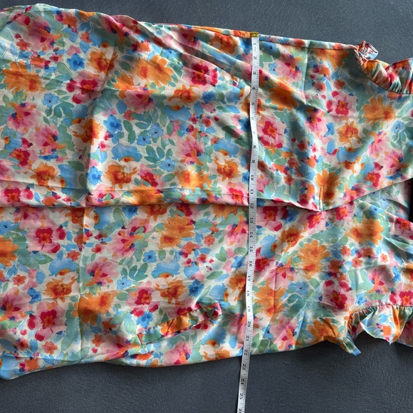 ANNA KAY Colorful Floral V-Neck Blouse Size M - Picture 9 of 9